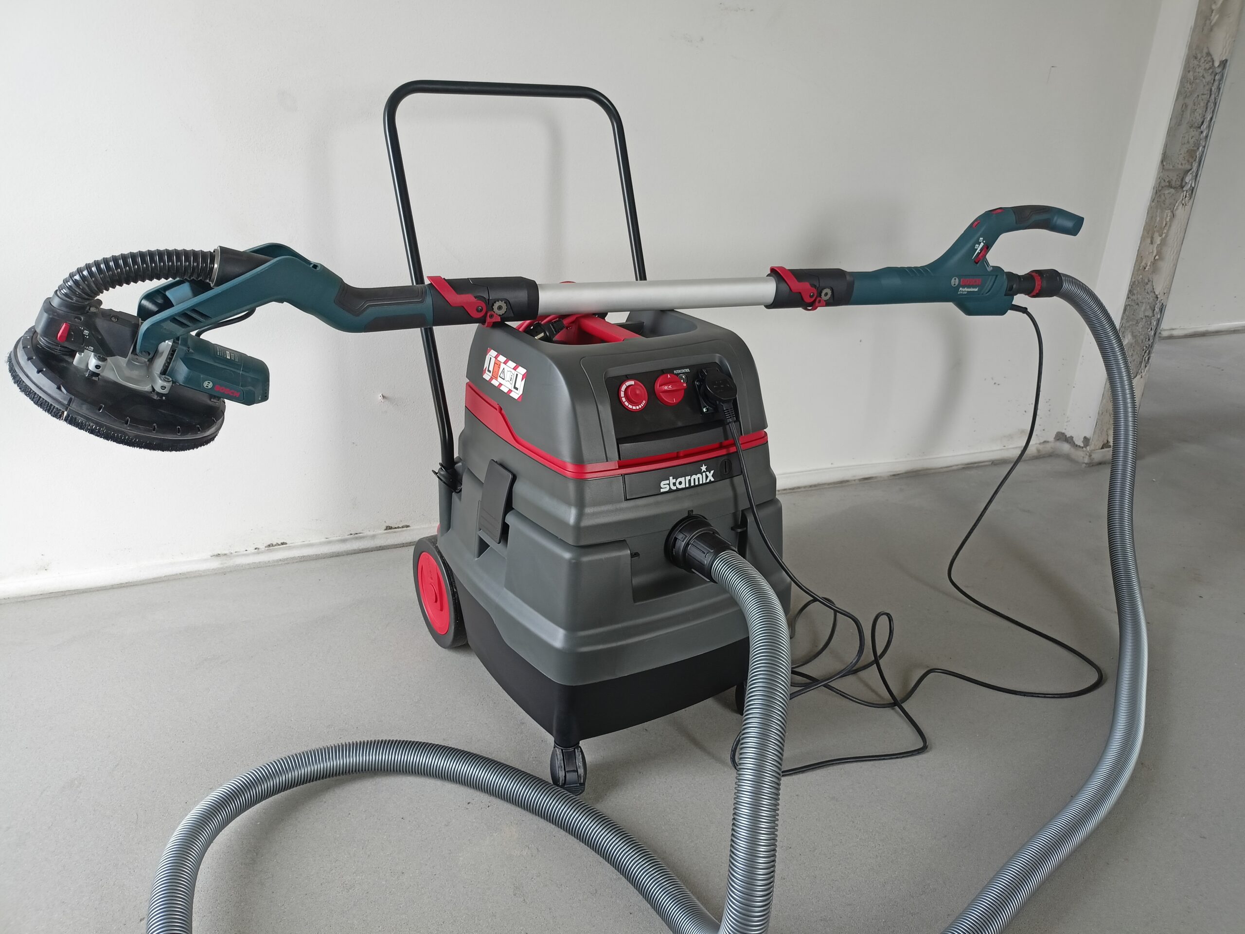 Szlifierka do gipsu Bosch GTR 550/żyrafa