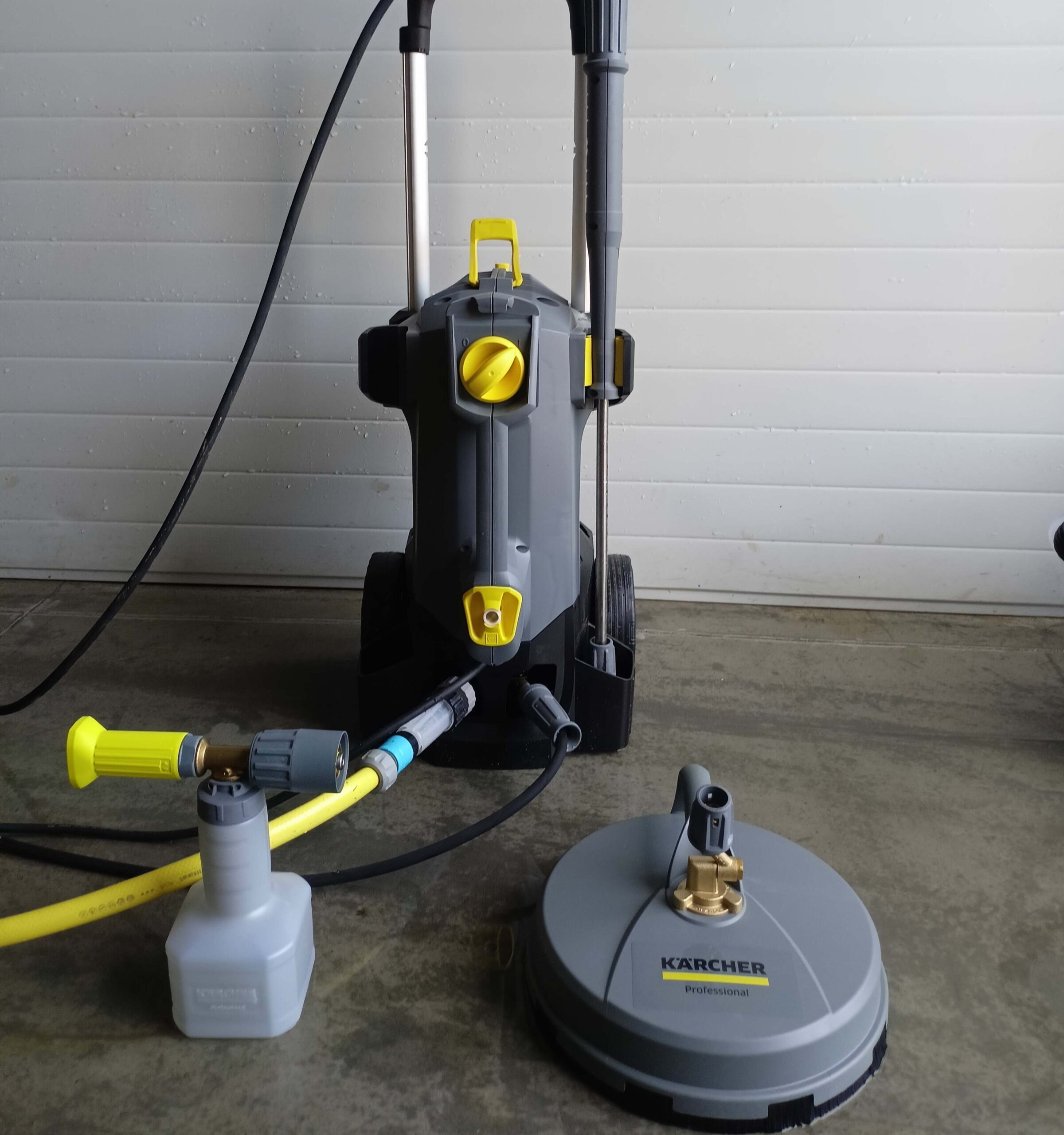 Myjka ciśnieniowa Karcher HD 5/15 C Plus + przystawka do mycia kostki brukowej FR